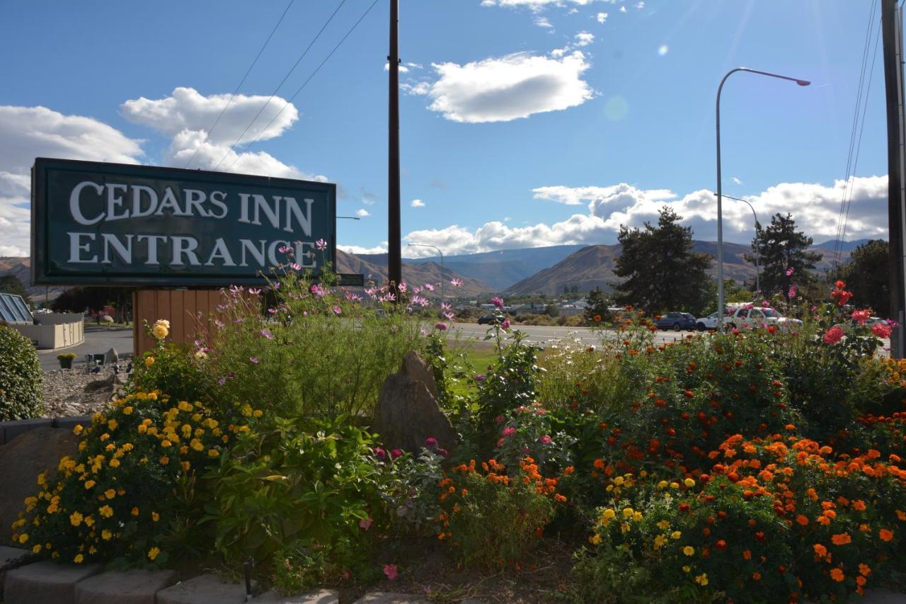 Cedars Inn Венатчі Екстер'єр фото