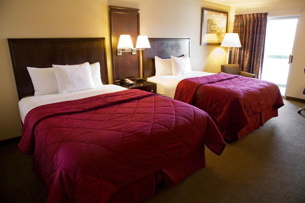 Cedars Inn Венатчі Екстер'єр фото