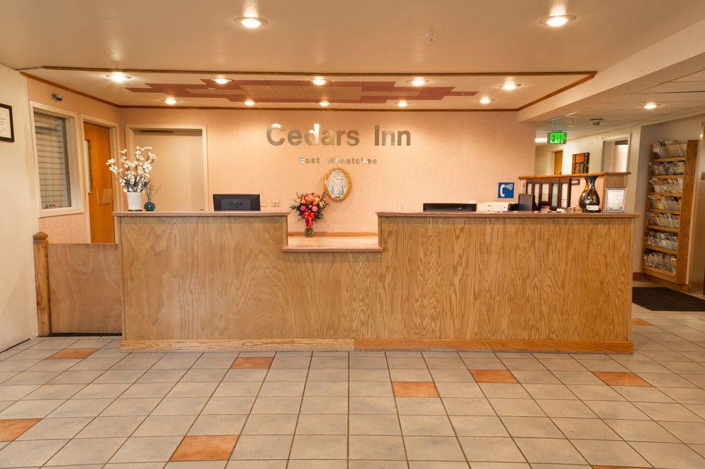 Cedars Inn Венатчі Екстер'єр фото